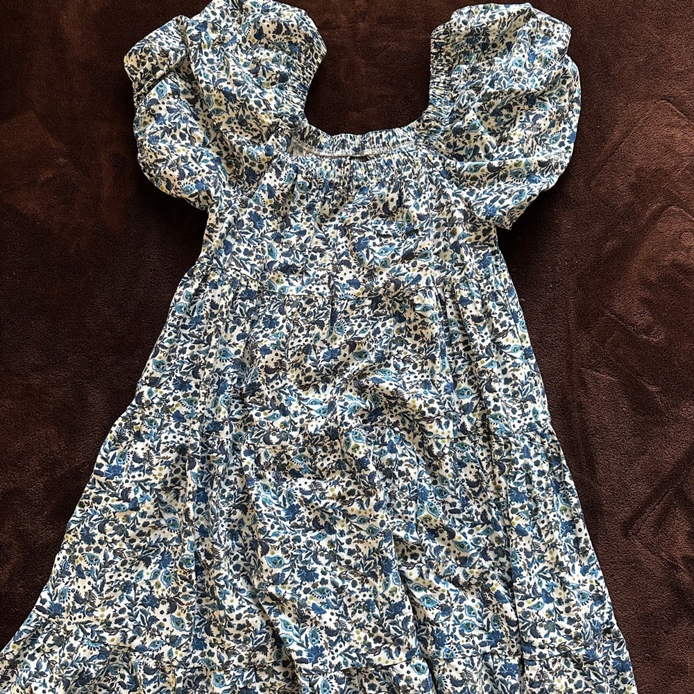 Floral blue dress